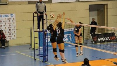 2025-2026 sezonu TVF Kadınlar 2.Ligi'nde &ccedil;eyrek final etabı son karşılaşmaların
