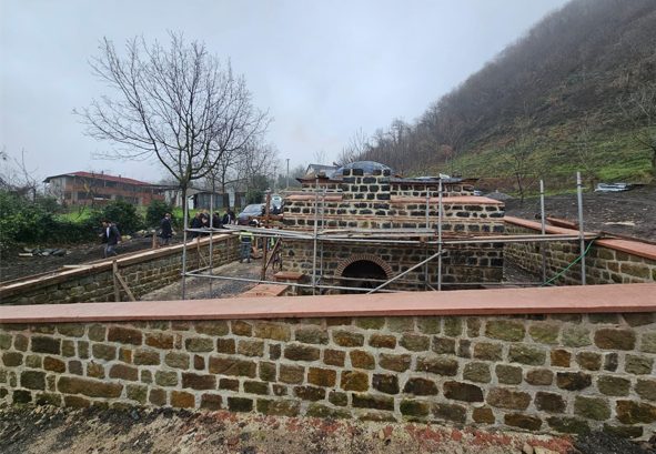Kocaeli Valisi İlhami Aktaş, G&ouml;lc&uuml;k&rsquo;&uuml;n tarihini yansıtan ve yaklaşık iki