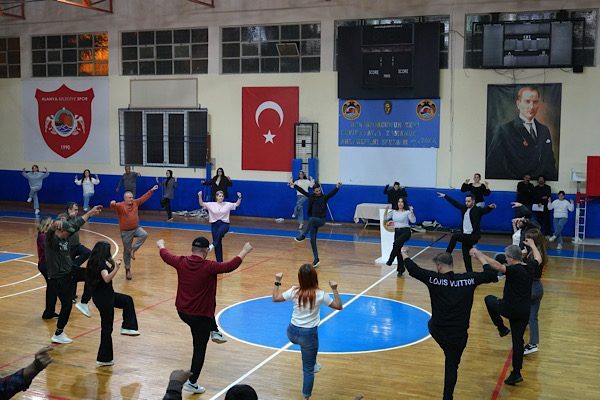 Alanya Belediyesi ve ALSAV koordinasyonunda k&uuml;lt&uuml;rel değerlerin korunması amacıyla y&uuml;r&uuml;t&uuml;len