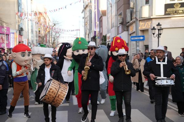 Festivalin startı, Cihat Tamer ve Ferdi Akarnur’un katılımıyla düzenlenen basın