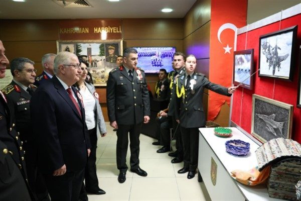 Milli Savunma Bakanlığı, Gazi Mustafa Kemal Atatürk’ün Kara Harp Okulu’na