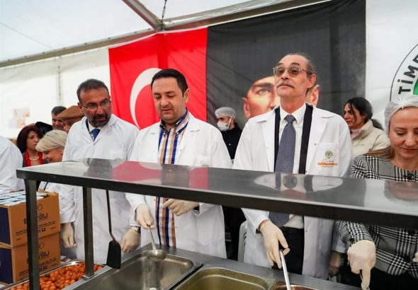 Başkan Beşikcioğlu, a&ccedil;ıklamasında, şu ifadelere yer verdi: &ldquo;Ramazan, paylaşmanın, bir