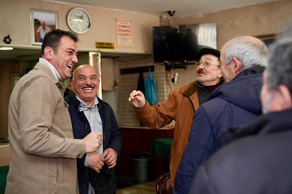 Şehirdeki iş yerlerini ziyaret eden Başkan Köse, esnaflara hayırlı işler