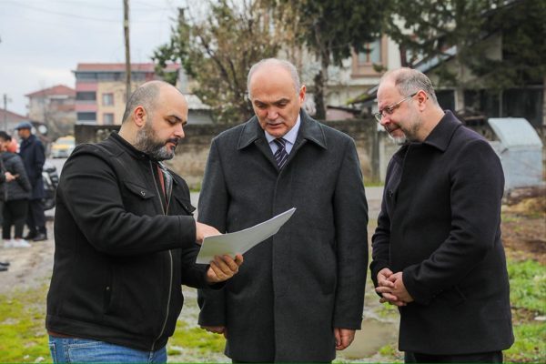 Düzce Belediye Başkanı Faruk Özlü, Belediye Başkan Yardımcıları Hasan Günden
