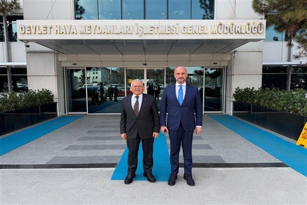 Kayseri B&uuml;y&uuml;kşehir Belediye Başkanı Dr. Memduh B&uuml;y&uuml;kkılı&ccedil;, Ankara&rsquo;da Devlet Hava