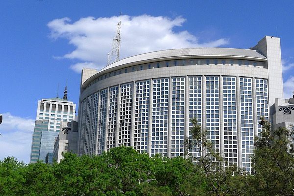 Çin Dışişleri Bakan Yardımcısı Miao Deyu, İran’ın Beijing Büyükelçiliği’ni ziyaret