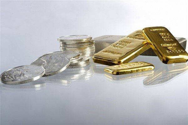 Altının ons fiyatı yüzde 1,24 değer kaybederek 5.094,90 seviyesine geriledi.