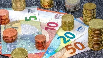 Uluslararası döviz piyasalarında başlıca para birimleri gün içinde karışık bir