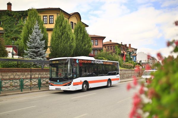 Eskişehir Büyükşehir Belediyesi, Ramazan Bayramı süresince kent genelinde ulaşımın sorunsuz