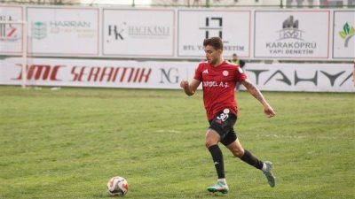 Karaköprü Belediyespor, sahasında Cinegold Ağrı 1970 Spor’u 2-1 mağlup etti.