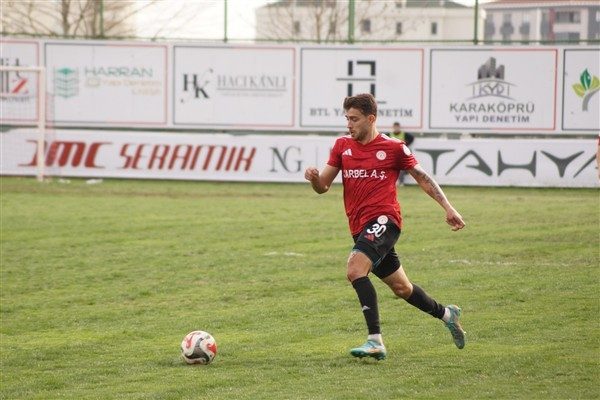Karaköprü Belediyespor, sahasında Cinegold Ağrı 1970 Spor’u 2-1 mağlup etti.