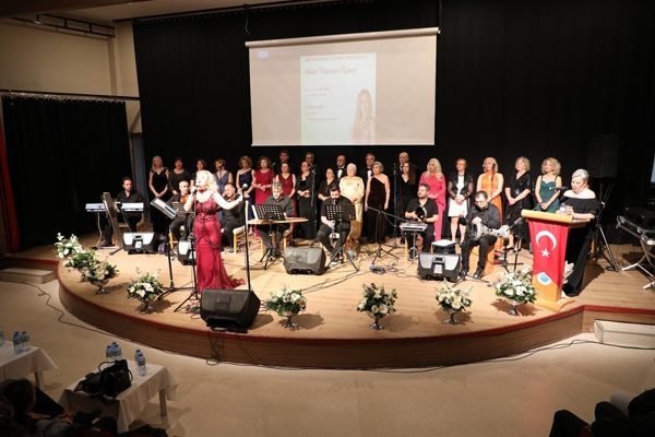 İzmir Büyükşehir Belediyesi’nin Menderes Özdere Türk Sanat Müziği Korusu, Menderes