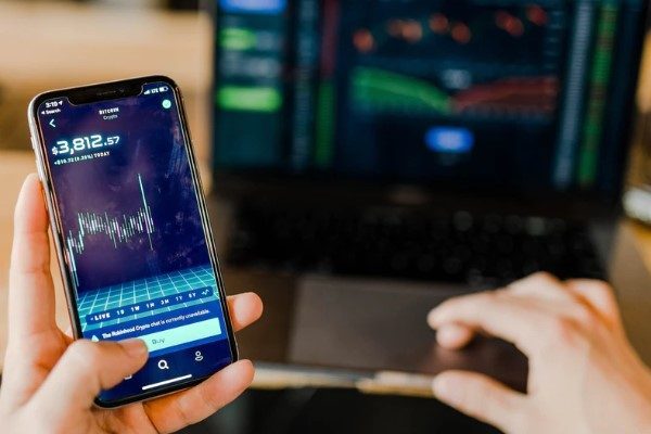 Piramit Menkul Kıymetler’in raporunda, BIST100 Endeksinin cuma gününü yüzde 1,45