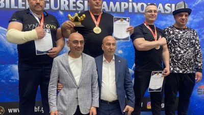 Şampiyonada 110 kilogram Büyük Erkekler kategorisinde mücadele eden milli sporcu