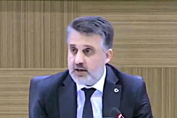 Bursa Büyükşehir Belediye Başkan Vekilliği görevine 3. tur oylamada 61