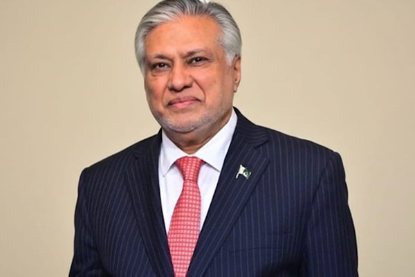 Pakistan Başbakan Yardımcısı ve Dışişleri Bakanı Muhammad Dar, yoğun diplomasi trafiği