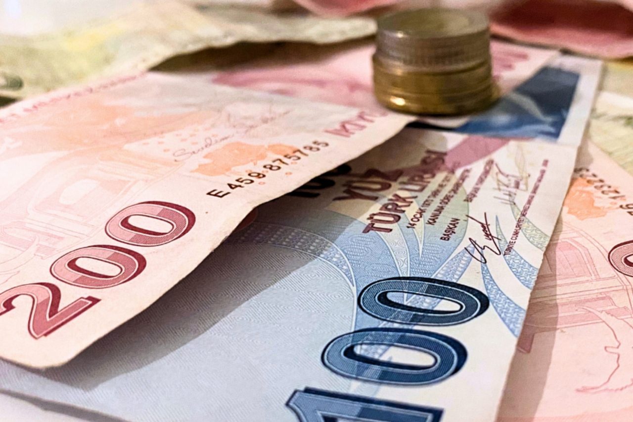 Koç Holding A.Ş tarafından Kamuyu Aydınlatma Platformuna (KAP) yapılan açıklamada, ”Şirketimizin