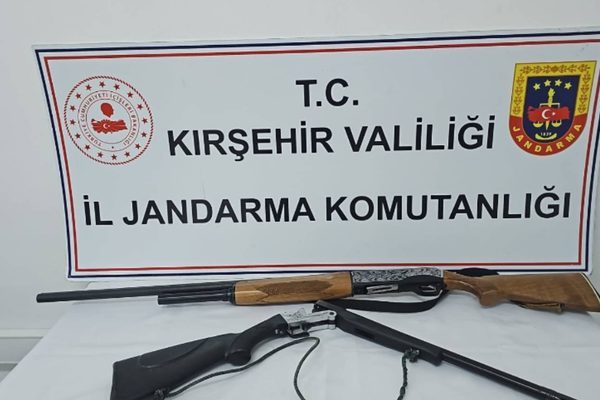 Kırşehir Valiliği’nden yapılan açıklamaya göre, İlçe Jandarma Komutanlığı ekiplerince ruhsatsız