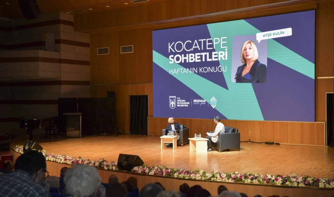 Merkezde söyleşi, konser ve sahne gösterileri gibi çok sayıda etkinlik