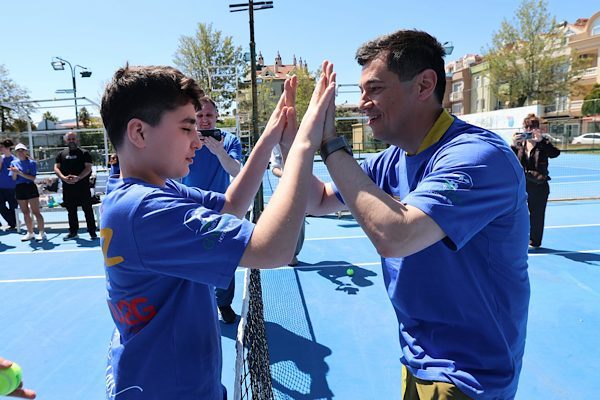 Marmaris’te Otizm Farkındalık Haftası kapsamında “Otizm Farkındalık Senior Tenis Turnuvası”