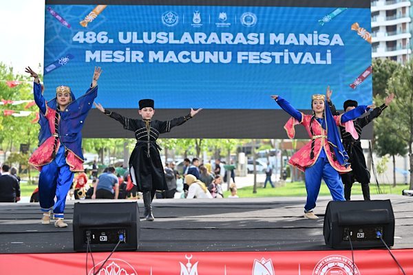 Bu yıl 486’ncı kez gerçekleştirilen Uluslararası Manisa Mesir Macunu Festivali,