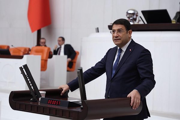 DEVA Partisi Ankara Milletvekili İdris Şahin, avukatlık mesleğinin sadece bir