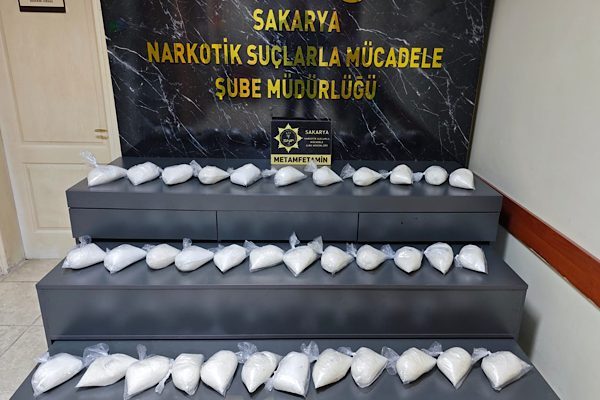 Sakarya Cumhuriyet Başsavcılığı koordinesinde gerçekleştirilen operasyon kapsamında, Sakarya İl Emniyet