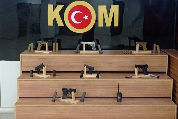 KOM Şanlıurfa İl Emniyet Müdürlüğü Şube Müdürlüğü, silah ve mühimmat