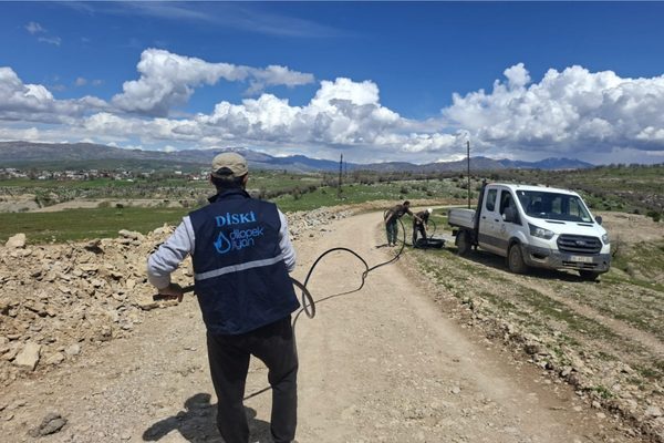Proje kapsamında mahallede 2 bin 300 metrelik içme suyu hattı