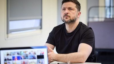Ukrayna Devlet Başkanı Volodimir Zelenski, Rus saldırılarından dolayı Dinyeper’deki hastanelerde