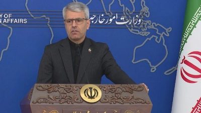 İran Dışişleri Bakanlığı Sözcüsü Esmaeil Baqaei, Batı medyasına yönelik eleştirilerde