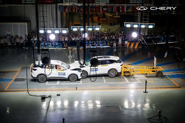 Testler sonucunda TIGGO9, daha karmaşık ve gerçek risklere yakın koşullarda