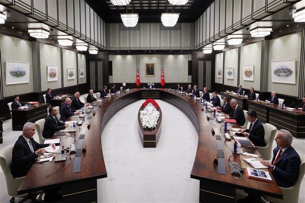 Cumhurbaşkanlığı Kabinesi,Cumhurbaşkanı  Recep Tayyip Erdoğan başkanlığında toplandı. Cumhurbaşkanlığı Külliyesi’nde gerçekleştirilen