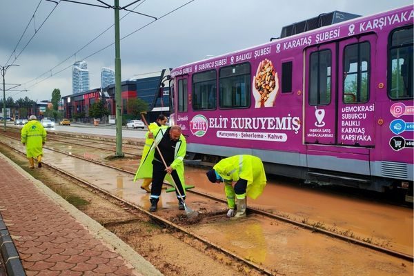 Gaziantep’te etkili olan “süper hücre” tipi şiddetli sağanak, dolu ve