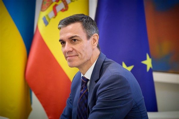 İspanya Başbakanı Pedro Sanchez, kentin tarihi mirasına ve geleceğine yönelik