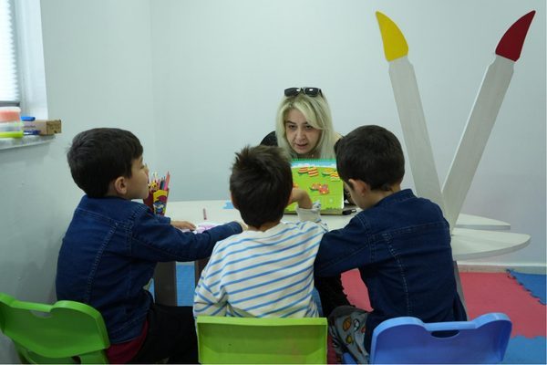 Diyarbakır Kayapınar Belediyesi bünyesinde faaliyet gösteren Engelli ve Yaşlı Hizmetleri