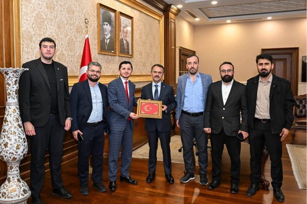 Kocaeli merkezli faaliyet gösteren Kocaeli Yönetici ve İş İnsanları Derneği