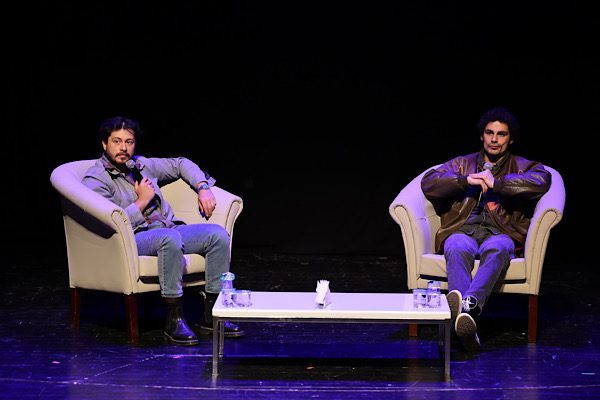 Cennet Kültür ve Sanat Merkezi’nde gerçekleştirilen programda Kaynarca, katılımcılarla oyunculuk
