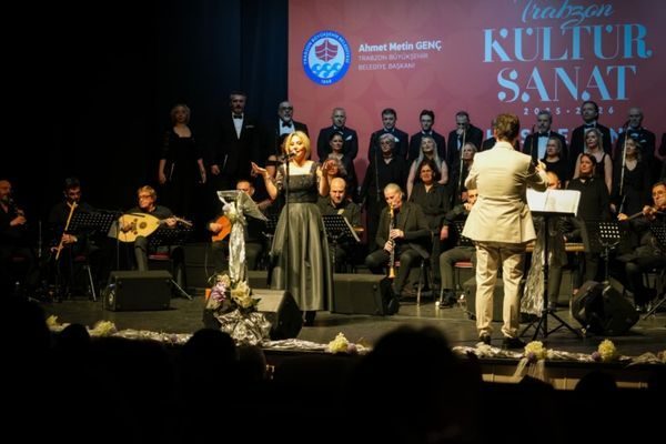 Trabzon Büyükşehir Belediyesi’nden yapılan açıklamada, tiyatrodan konserlere, söyleşilerden sergilere kadar