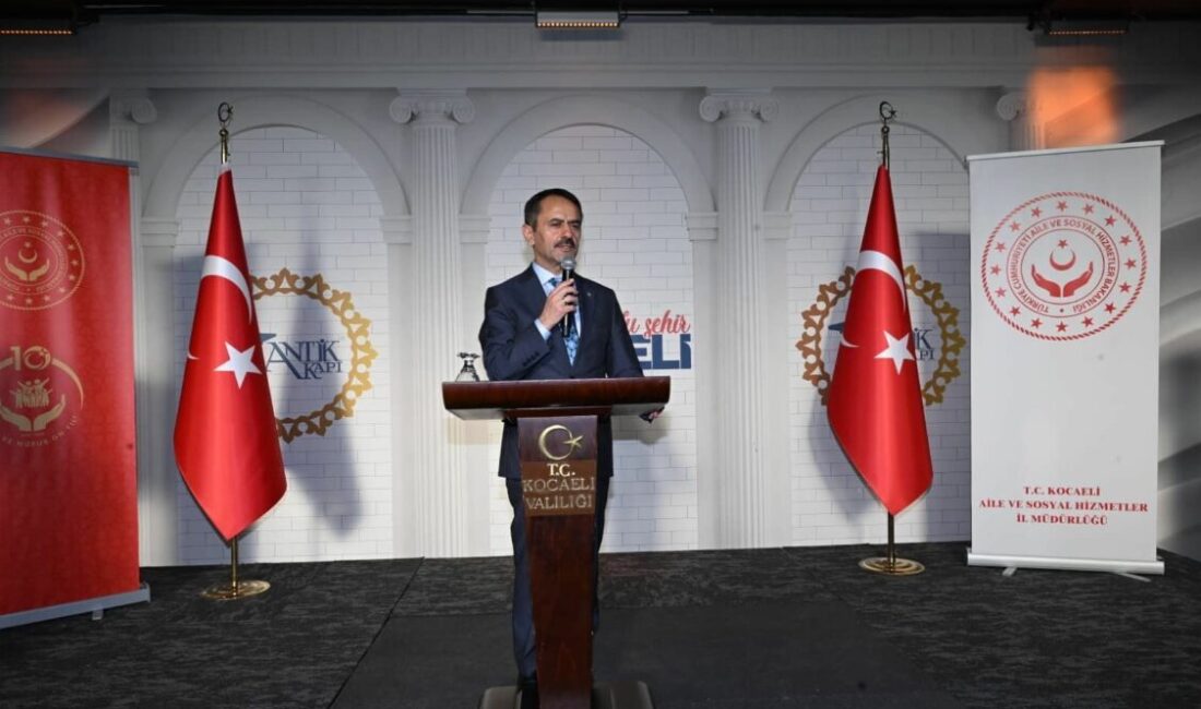 Kocaeli Valisi İlhami Aktaş 30 Haziran Koruyucu Aile Günü dolayısıyla
