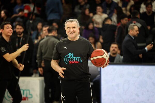 Gençlik ve Spor Bakanı Osman Aşkın Bak FIBA 2027 Basketbol