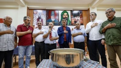 İzmir Büyükşehir Belediye Başkanı Dr. Cemil Tugay, Karşıyaka’da düzenlenen etkinlikte