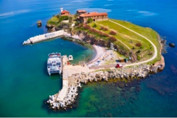 Burgaz açıklarında bulunan Anastasia Adası, 2026 yaz sezonunda kültür ve