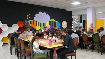 Düzce Belediyesi Çocuk Üniversitesi, Babalar Günü kapsamında “Babam Benim Kahramanım”