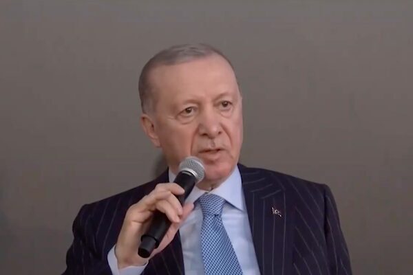 Cumhurbaşkanı Erdoğan mesajında şu ifadelere yer verdi: ”Bugün vefat haberini