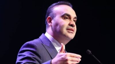 Sanayi ve Teknoloji Bakanı Mehmet Fatih Kacır, Paris’te düzenlenen VivaTech