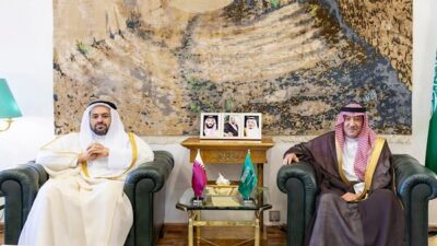 Al Khulaifi, Riyad’da Suudi Arabistan Dışişleri Bakan Yardımcısı Waleed bin
