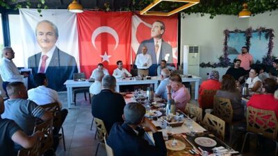 Kepez Belediye Başkanı Kocagöz, Kepez Vakfı’nda düzenlenen kahvaltı programında mahalle