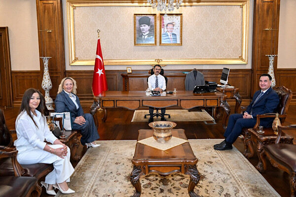 Gölcük Rotary Kulübü yeni dönem başkanı olarak seçilen Çağlayan Ateş