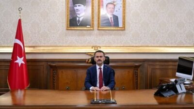 Kocaeli Valisi İlhami Aktaş, YKS’ye girecek öğrencilere başarı dileklerini iletti.